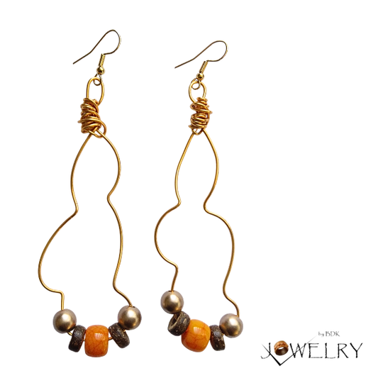 Golden Wave Boho Earrings – Handmade Artistic Wire Dangles with Earth-Tone Beads