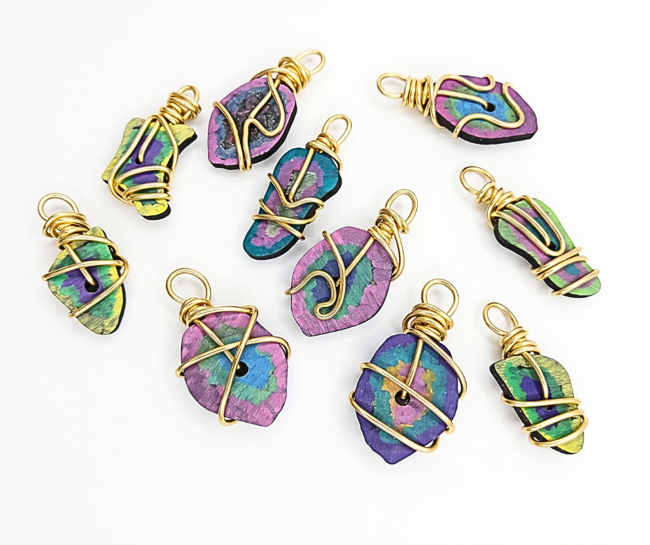 10-PC Peacock Ombre Wire Wrapped Wood Beads