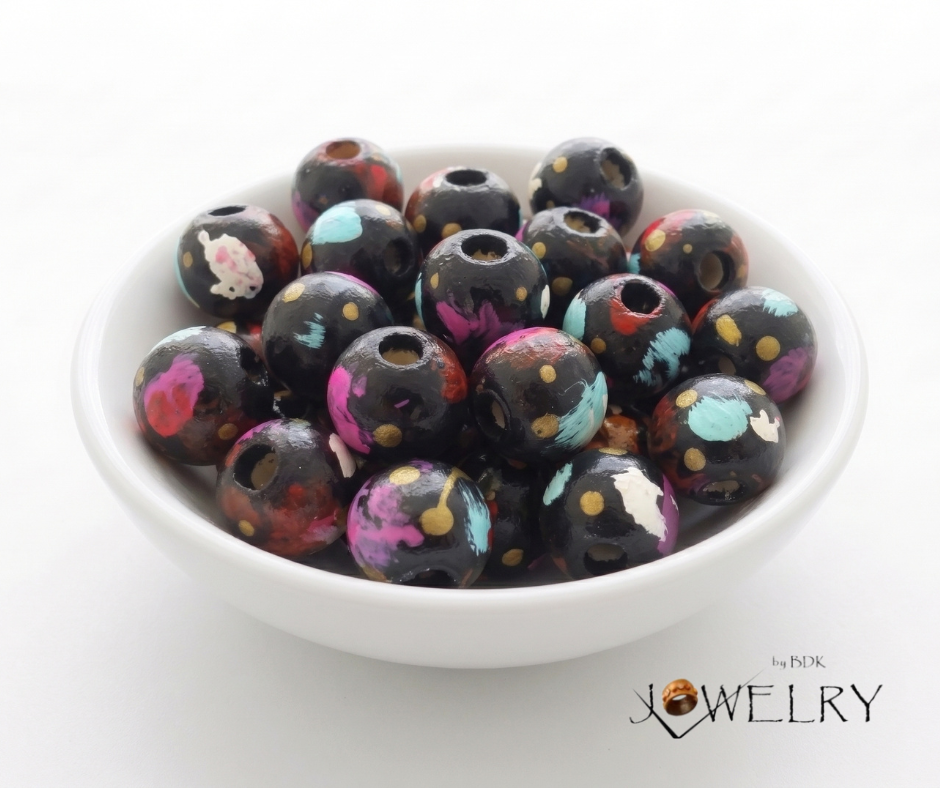 20-PC Hand-Painted Wood Beads w/Gold Dots