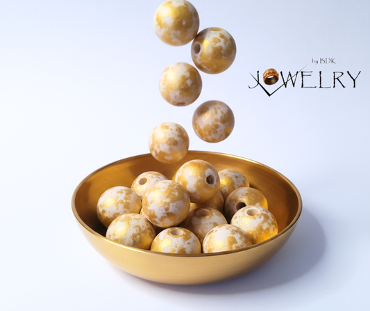 Cream & Gold Vintage Inspired Beads | Set of 20